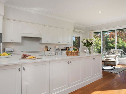 Sutton Downs - Renovated Country Home On 100 Acres - Holiday Adelaide 2