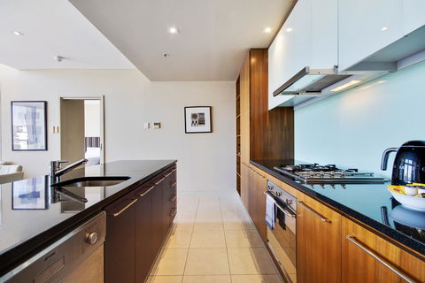 Swainson At Embassy - Holiday Adelaide 3
