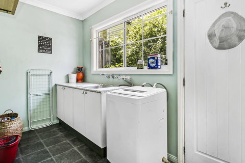 Swanbrook - Holiday Adelaide 2