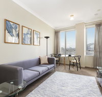 Sydney CBD 1 Bedroom Self-Contained Apartment with Spectacular Sydney Harbour View 1312 BRG - Holiday Adelaide