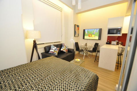 Sydney CBD Studio Apartment 503BRG - Holiday Adelaide 2