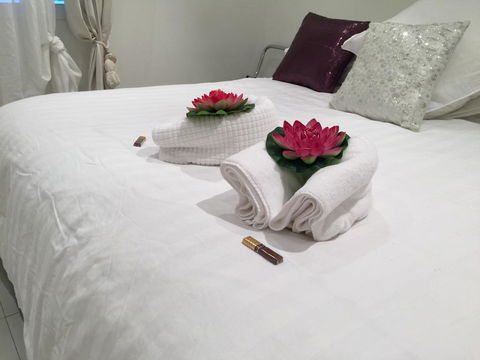 Sydney Executive Garden Apartments - Holiday Adelaide 3