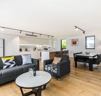 Sydney Townhouse with Parking and Deck - Holiday Adelaide