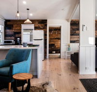 Table Hill Cottage - Holiday Adelaide