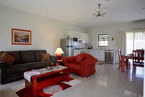 Talga Estate - Holiday Adelaide 3