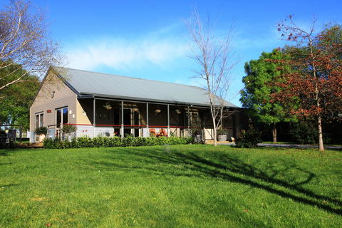 Tamar Valley Farm Stay - Holiday Adelaide 0