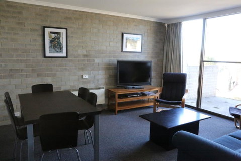 Tanderra 4 - Holiday Adelaide 1