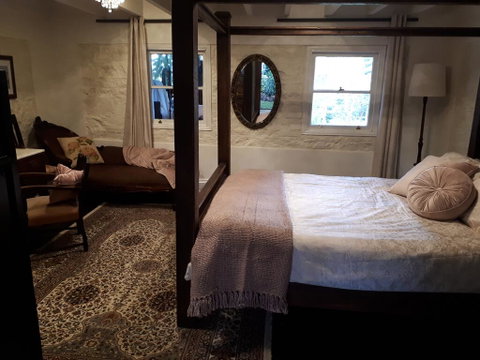 Tanilba House - Holiday Adelaide 1