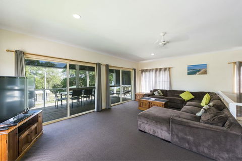 Tarcoola - Holiday Adelaide 2