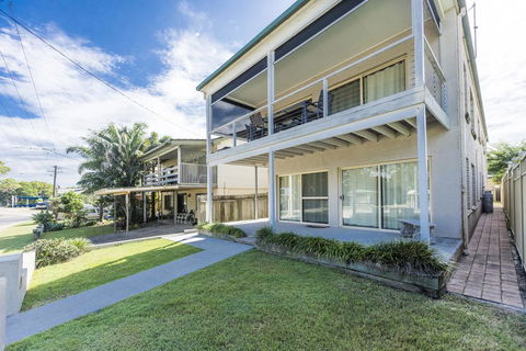 Tarcoola - Holiday Adelaide 1