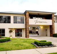 Tea House Motor Inn - Holiday Adelaide