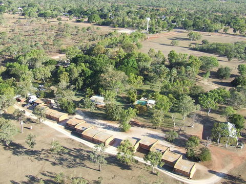 Territory Manor Motel & Caravan Park - Holiday Adelaide 1