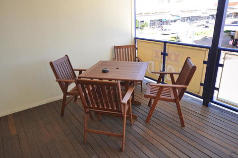 The Australian Hotel Motel - Holiday Adelaide 0