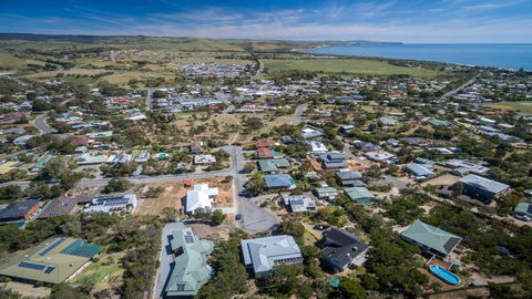The Banksia - 3 Banksia Court, Normanville - Holiday Adelaide 2