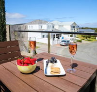 The Beach House At Bayside - Holiday Adelaide
