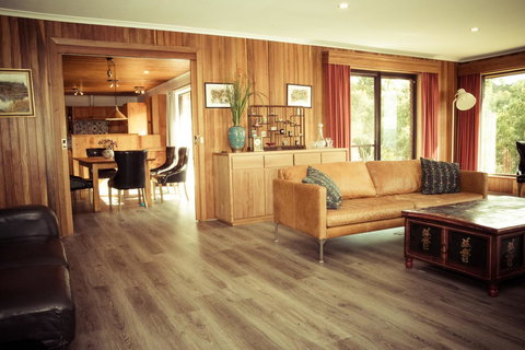 The Hobart Entrance - Holiday Adelaide 16