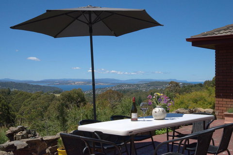 The Hobart Entrance - Holiday Adelaide 39