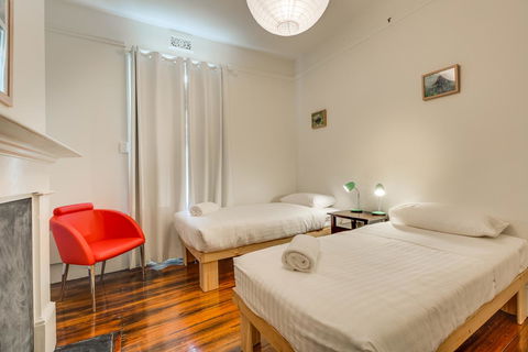 Brampton Cottage - Holiday Adelaide 13