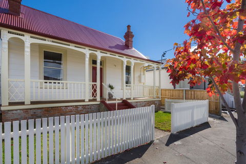 Brampton Cottage - Holiday Adelaide 5