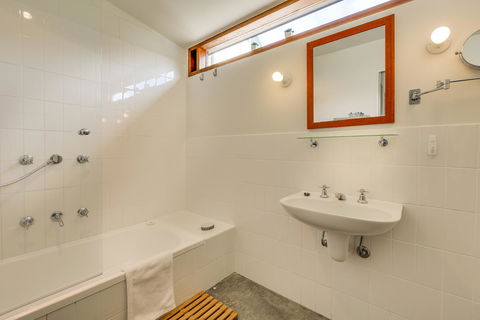 Brampton Cottage - Holiday Adelaide 15