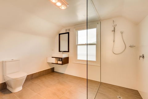 Brampton Cottage - Holiday Adelaide 6