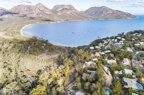 Freycinet Haven - Holiday Adelaide 25