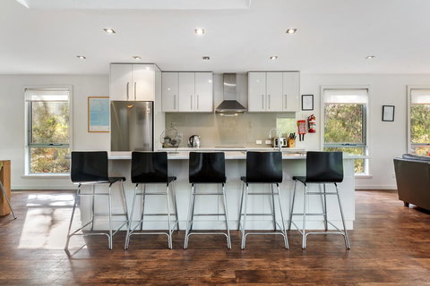 Freycinet Haven - Holiday Adelaide 6