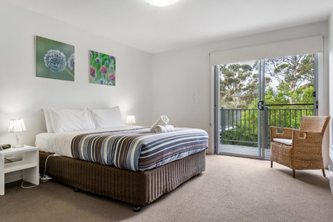 Freycinet Haven - Holiday Adelaide 10