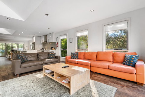 Freycinet Haven - Holiday Adelaide 2