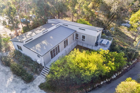 Freycinet Haven - Holiday Adelaide 27