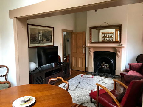 Eliza Cottage - Holiday Adelaide 0
