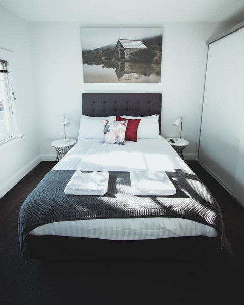 Park Street Accommodation - Holiday Adelaide 0