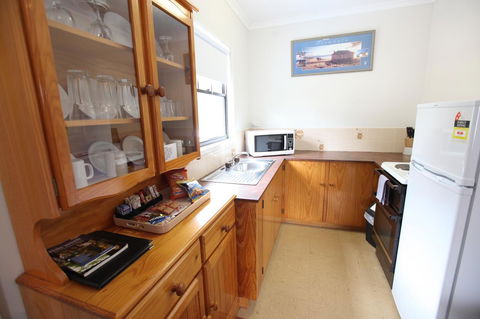 The Fox And Hounds Historic Hotel - Holiday Adelaide 4