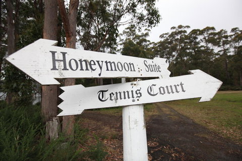 The Fox And Hounds Historic Hotel - Holiday Adelaide 42