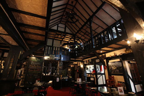 The Fox And Hounds Historic Hotel - Holiday Adelaide 36