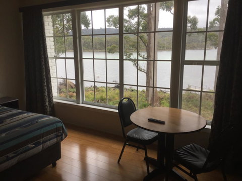 The Fox And Hounds Historic Hotel - Holiday Adelaide 5