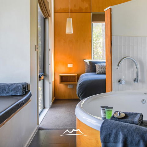 Cradle Mountain Wilderness Village - Holiday Adelaide 9