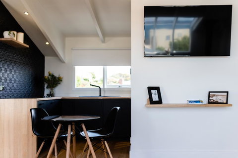 Litora Accommodation - Holiday Adelaide 11