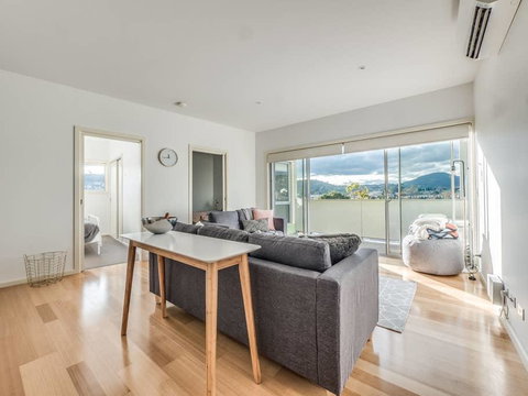 Marina View Apartment - Holiday Adelaide 20