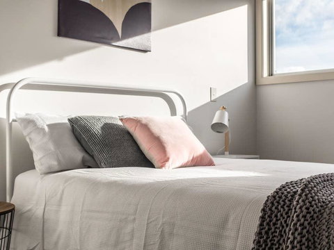 Marina View Apartment - Holiday Adelaide 15