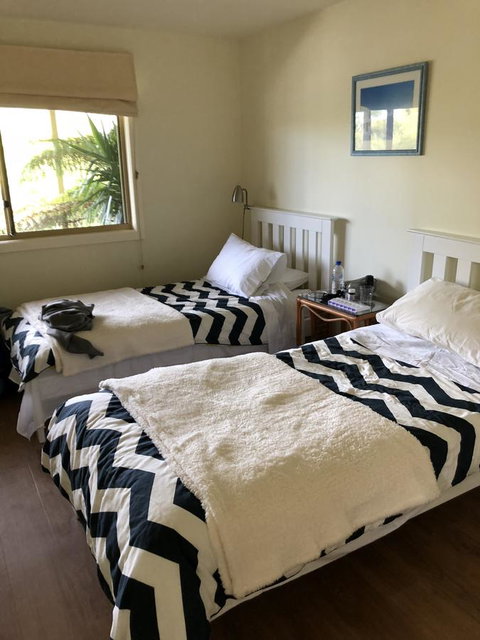 Freycinet Beach House - Holiday Adelaide 6