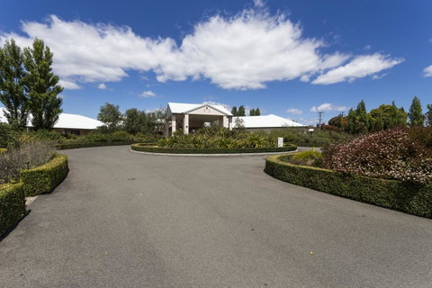 Panorama Hotel St Helens - Holiday Adelaide 9
