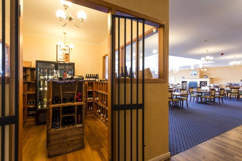Panorama Hotel St Helens - Holiday Adelaide 18