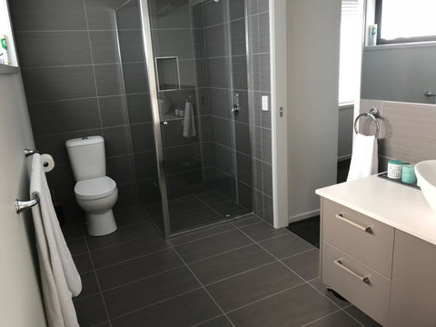 Self Contained Beach View Apartment - Holiday Adelaide 10