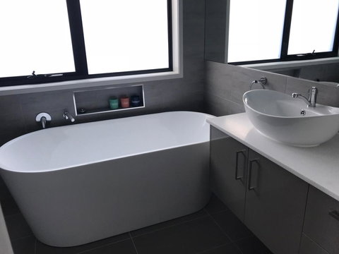 Self Contained Beach View Apartment - Holiday Adelaide 9