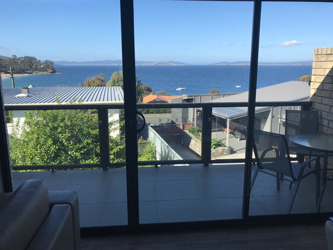 Self Contained Beach View Apartment - Holiday Adelaide 1