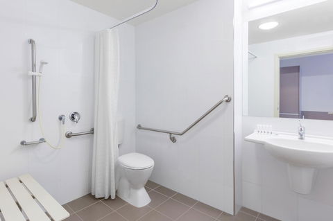 Travelodge Hotel Hobart Airport - Holiday Adelaide 5