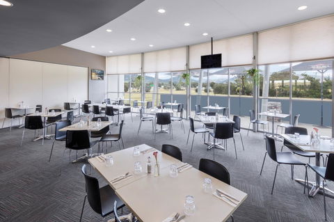 Travelodge Hotel Hobart Airport - Holiday Adelaide 16