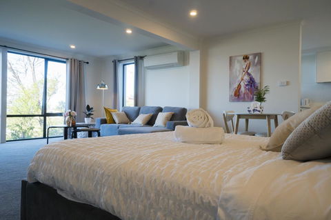 Amazing Sea Views Luxury Guest House - Holiday Adelaide 1