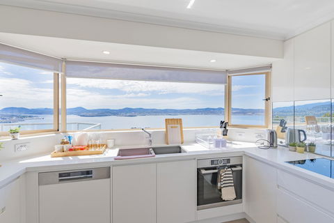 Nature & Relax House, Panoramic Sea View, Free Parking 37 - Holiday Adelaide 4